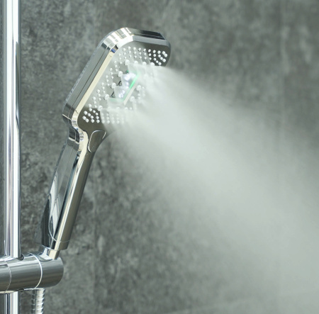 Лейка для душа светодиодная, квадратная с дисплеем OLIVE'S D172LED